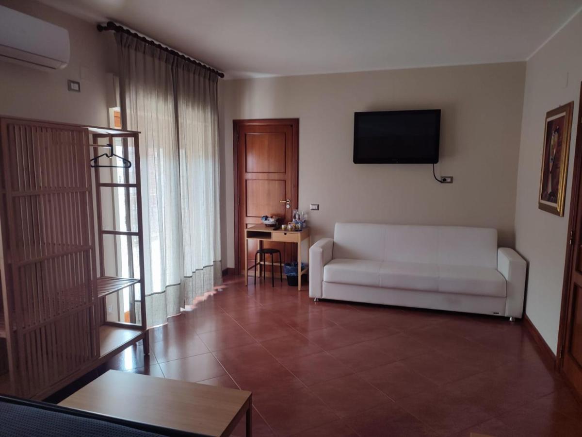 B&B Casabuddace Мессина Экстерьер фото